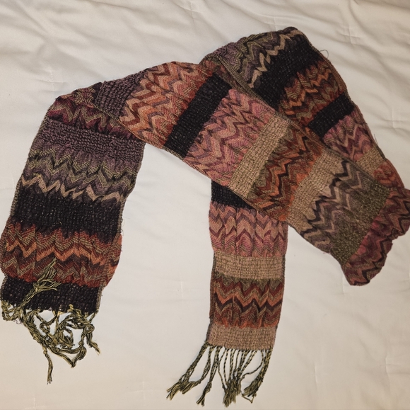 Scarf - Picture 2 of 3